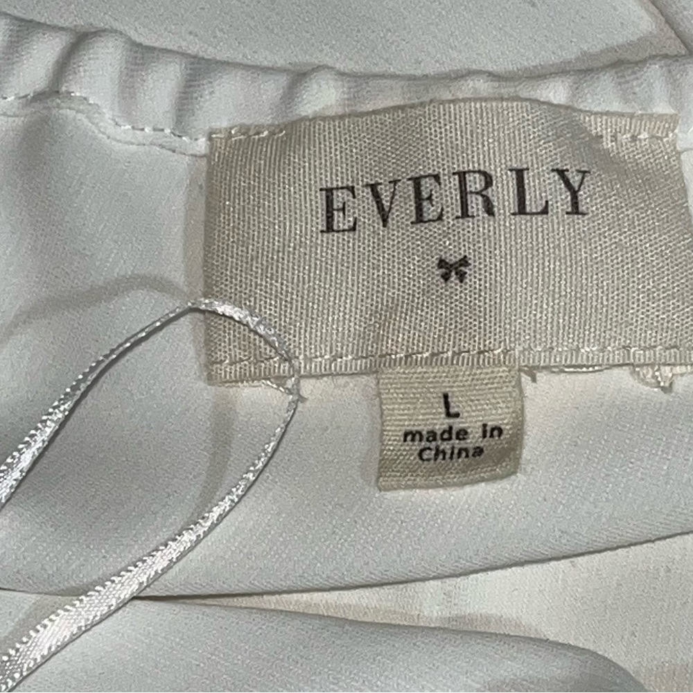 Everly Ruffle Front Tie Waist Mock Wrap Slit Maxi Dress White Large Resort Party - Picture 10 of 13